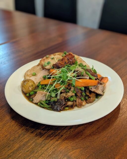 Sunday Roast is served!
A warm and hearty meal that's perfect for your Sunday reset and maybe have it with a pint too.
#sundayroast #hobartpubs #northhobart #queensheadhotel #hobarteats #pubfeed